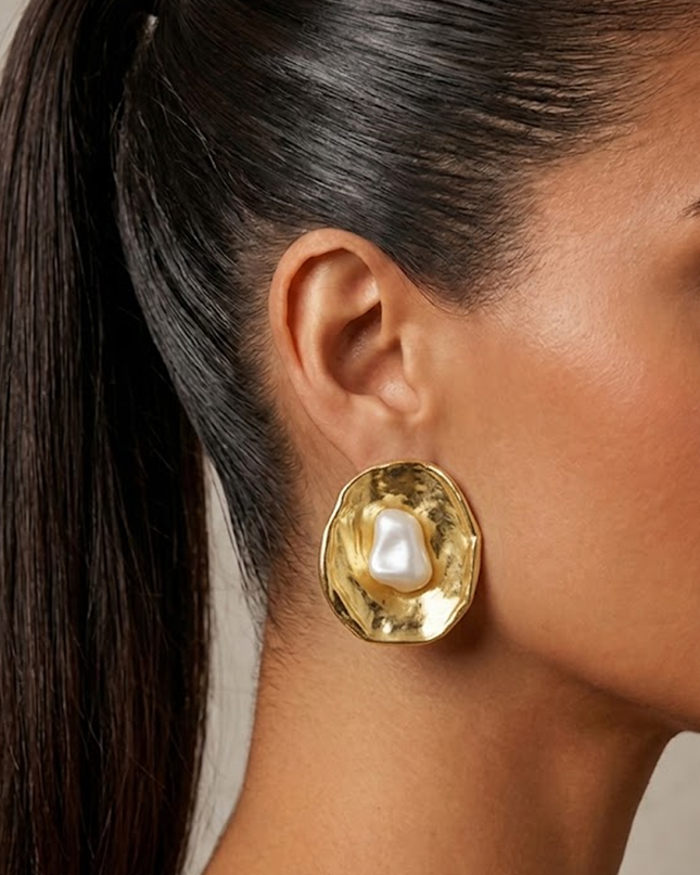 Gold Oyster Stud Earrings