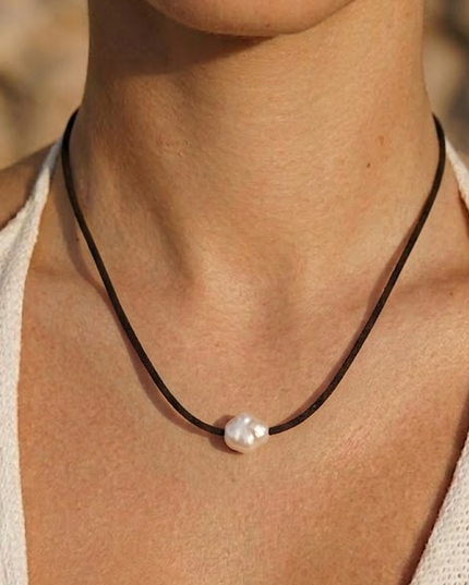 Gold Gold Dipped Cord Pearl Necklace