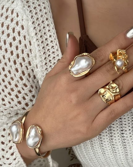 Gold Pearl Rings And Bracelet Set