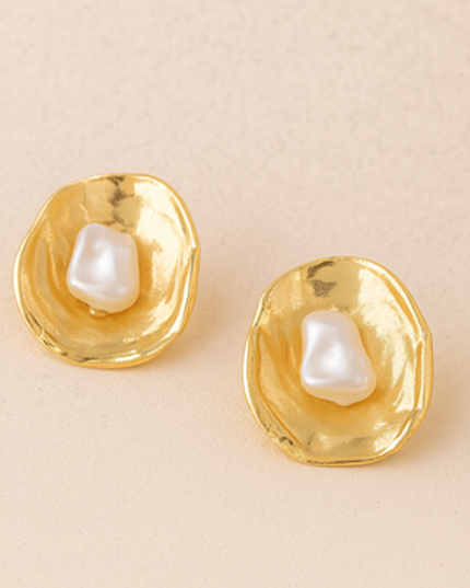 Gold Oyster Stud Earrings