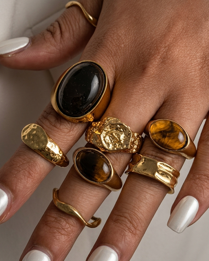 Gold Retro 8 Piece Rings Set